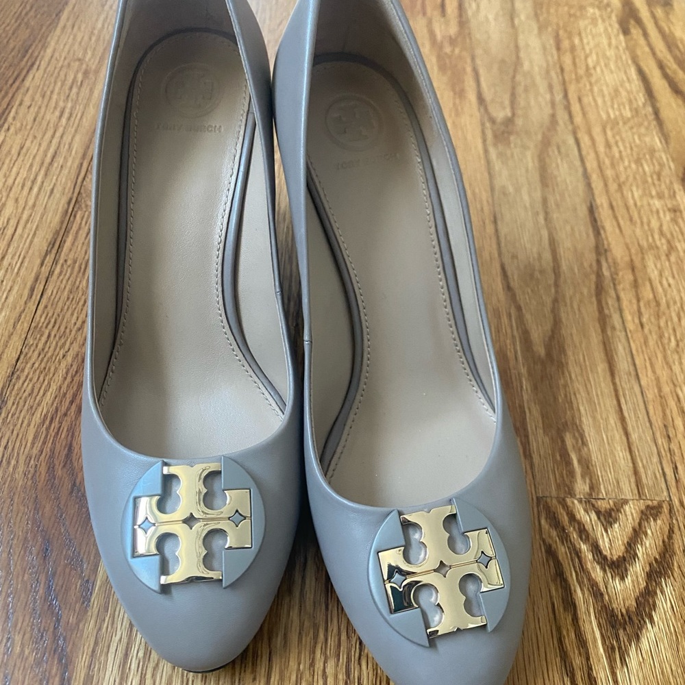 Tory Burch French grey Luna wedge